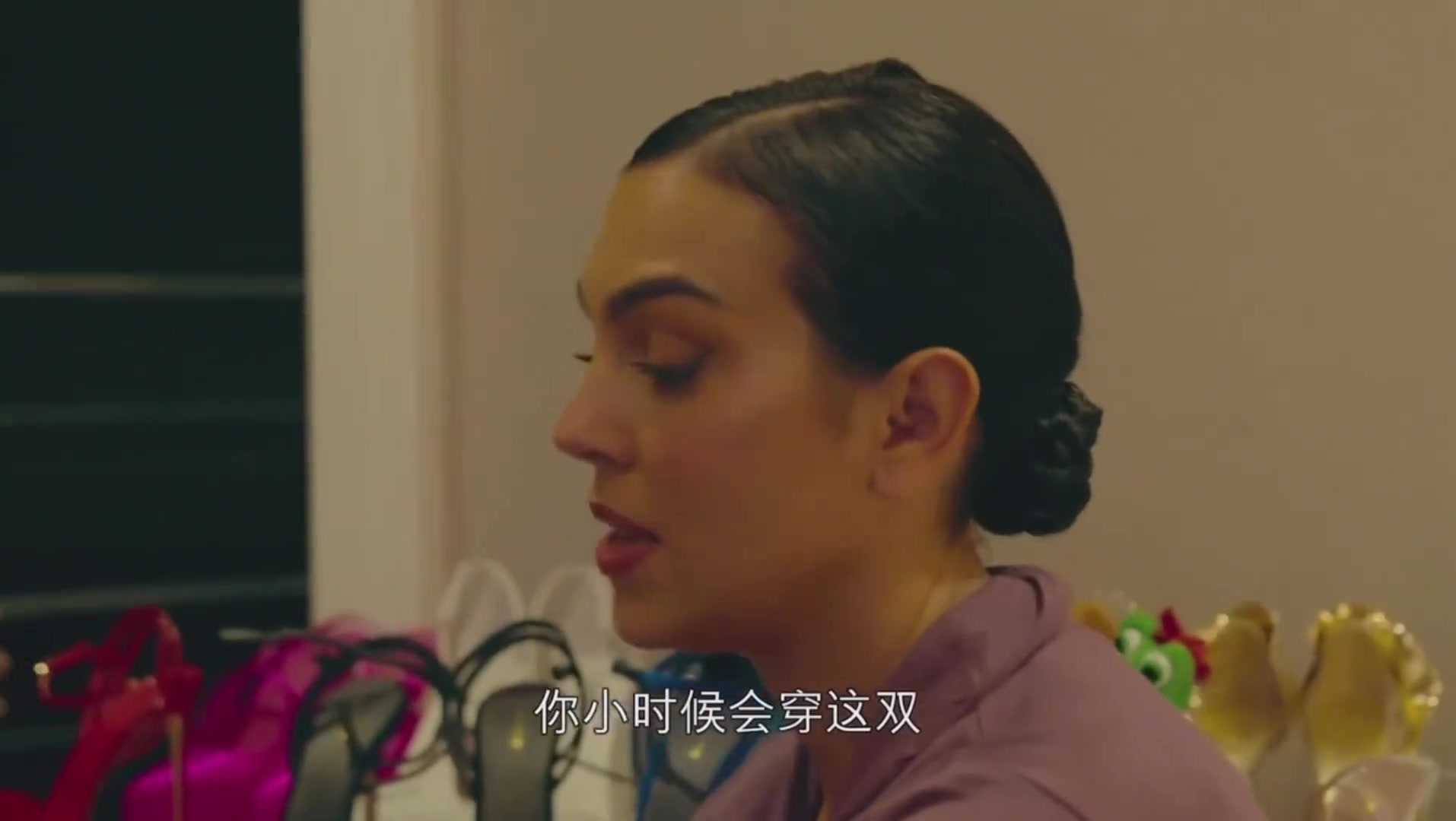 是好母親?。讨文群兔阅懔_在衣帽間的對話好有愛~