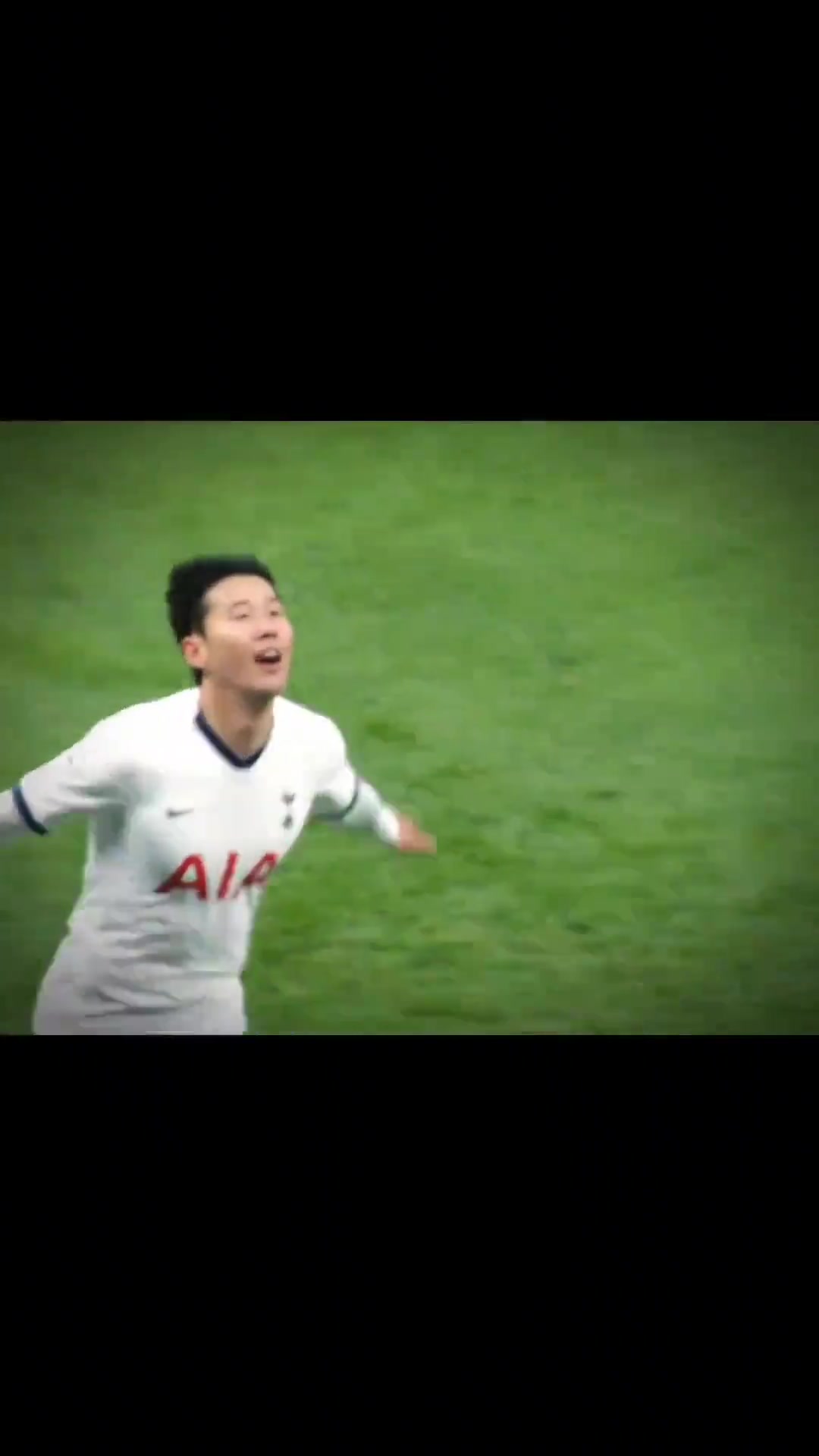 不佩服不行！一個(gè)亞洲人能在英超當(dāng)隊(duì)長(zhǎng)，還有無(wú)點(diǎn)球金靴......