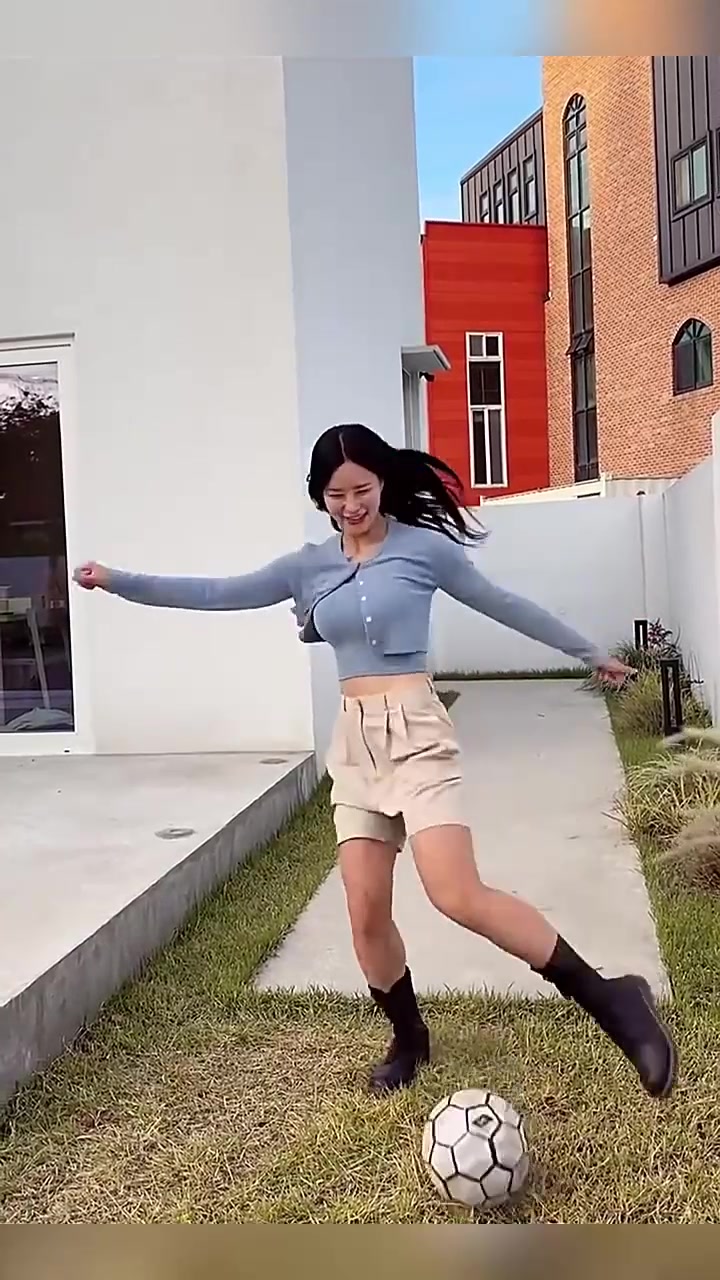 好好珍惜！有一個(gè)喜歡足球的女友是一種什么體驗(yàn)？