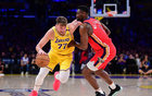 無緣2.2億，僅剩790萬保障，NBA狀元退步快，考慮退役。