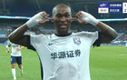三鎮(zhèn)逆襲新鵬城，帕拉西奧斯低射破門，慶?！岸露?！