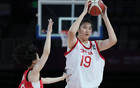 中國(guó)女籃勝日本，雙塔狂砍，三分雖缺仍勝。
